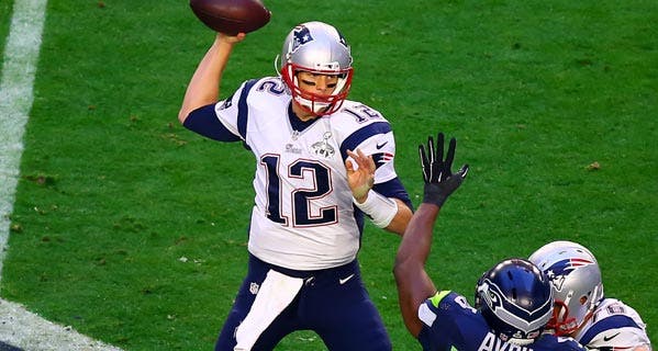 wealth-blog-tom-brady-during-second-quarter-super-bowl