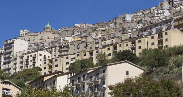 The Sicilian offer of a free or cheap home may be hard to refuse, but consider the potential drawbacks.