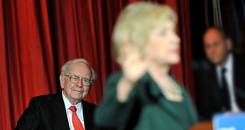 Sanders, Buffett influence Democratic platform