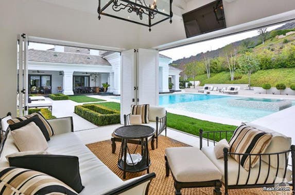 Pool Patio | House: Realtor.com
