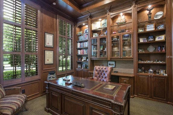 Justin Timberlake's 'N Sync-era home nets $2.4M Justin Timberlake's 'N Sync-era home nets $2.4M | Redfin