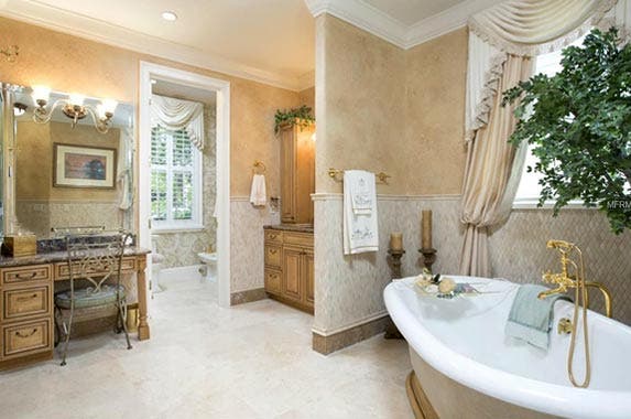 Justin Timberlake's 'N Sync-era home nets $2.4M Justin Timberlake's 'N Sync-era home nets $2.4M | Redfin