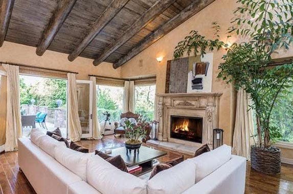 Pop inside the home of 98 Degrees singer Nick Lachey Pop inside the home of 98 Degrees singer | Redfin