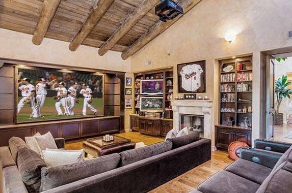 Pop inside the home of 98 Degrees singer Nick Lachey Pop inside the home of 98 Degrees singer | Redfin
