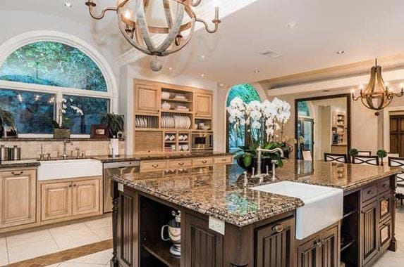 Pop inside the home of 98 Degrees singer Nick Lachey Pop inside the home of 98 Degrees singer | Redfin