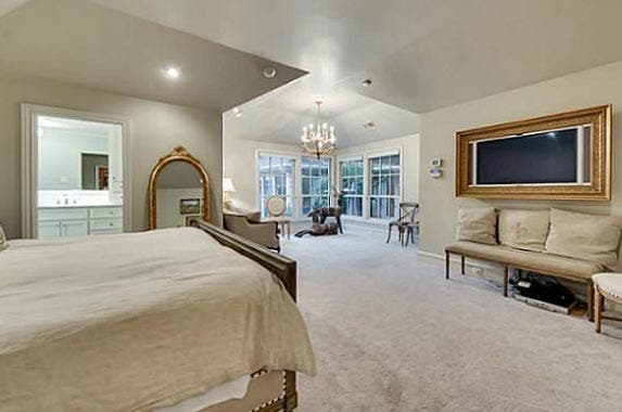 Chuck Norris sells Dallas home Chuck Norris sells Dallas home | Realtor.com