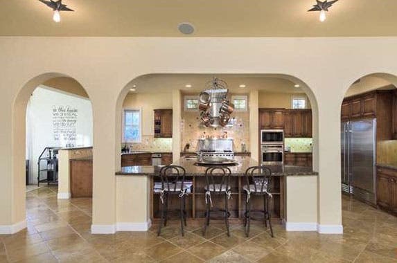 Selena Gomez's house for sale | Realtor.com