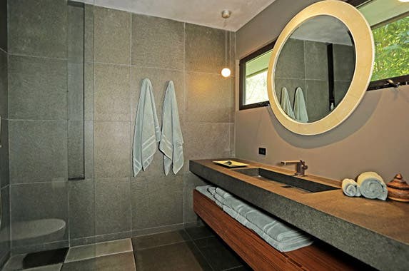 Bathroom Realtor.com