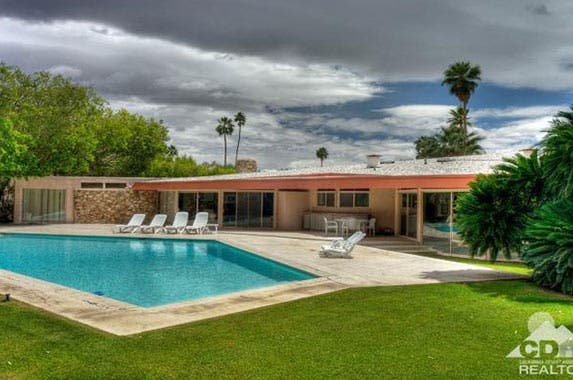 Elvis Presley's honeymoon house for sale | Realtor.com