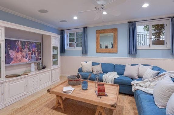 Tyra Banks' fierce Beverly Hills mansion is for sale Tyra Banks' home for sale | Realtor.com