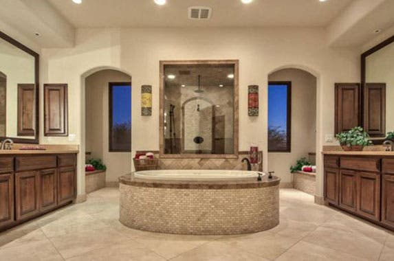 Sarah Palin drops out of Arizona living, listing her house for $2.5M Sarah Palin's house for sale | Realtor.com