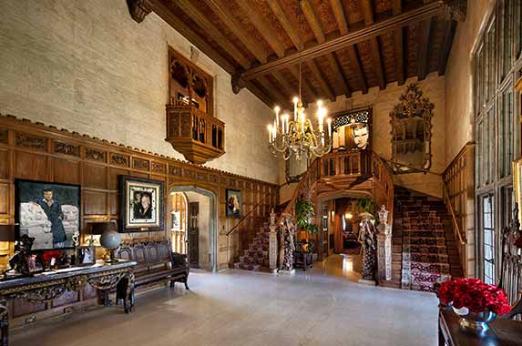 Hefner sells LA Playboy Mansion Playboy Mansion for sale at $200M | Gary Gold & Drew Fenton at Hilton & Hyland, Mauricio Umansky at The Agency; Photo credit: Jim Bartsch