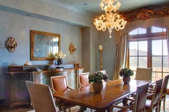 Robin Williams' villa sells at a deep discount Robin Williams' villa sells at a deep discount | Realtor.com
