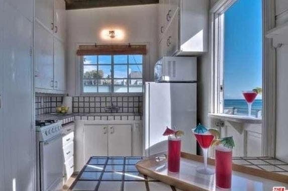 TV's Jan Brady selling Malibu home TV's Jan Brady selling Malibu home | Realtor.com
