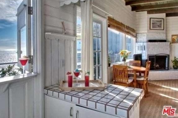 TV's Jan Brady selling Malibu home TV's Jan Brady selling Malibu home | Realtor.com