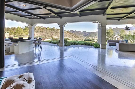 Britney Spears lists home for $9M Britney Spears lists home for $9M | Redfin