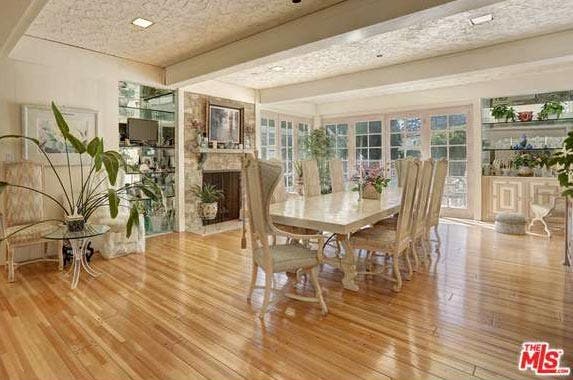 'Godfather' singer Al Martino’s home sold for $7.8M 'Godfather' singer Al Martino’s home sold for $7.8M | Redfin