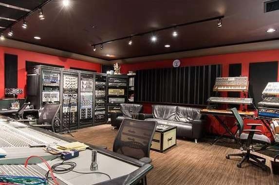 See the 'Home Sweet Home' of Motley Crue's Tommy Lee See the 'Home Sweet Home' of Motley Crue's Tommy Lee | Realtor.com