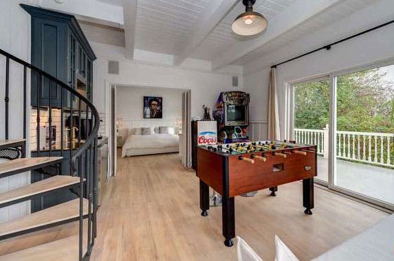 Chris Hemsworth's home for sale Chris Hemsworth's home for sale | Redfin