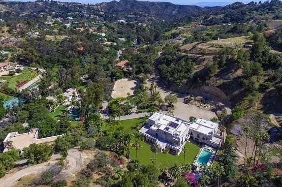 Cher's old home is for sale Cher's old home is for sale | Realtor.com