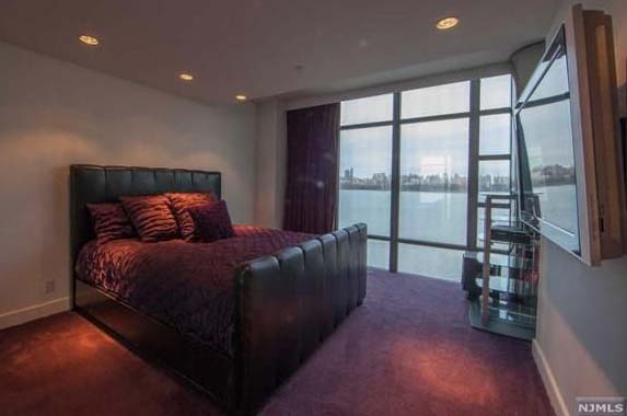 See Ice T's 'special view unit': his stunning penthouse See Ice T's 'special view unit': his stunning penthouse | Realtor.com
