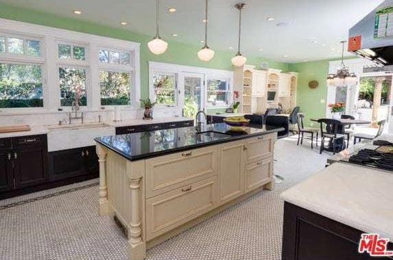 'Monk' star Tony Shalhoub sells his vintage LA home 'Monk' star Tony Shalhoub sells his vintage LA home | Redfin.com