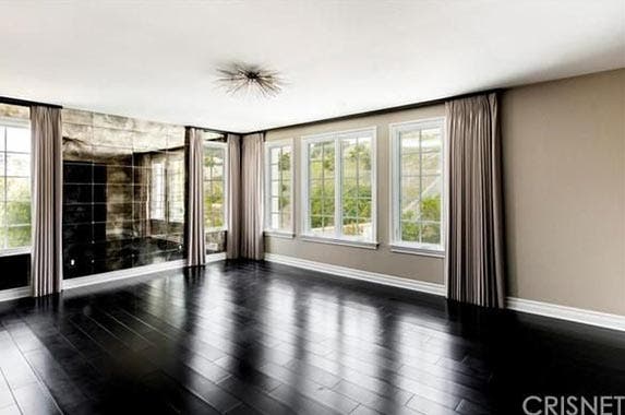Kylie Jenner selling LA-area home Kylie Jenner selling LA-area home | Realtor.com