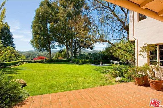 Tom Hanks lists side-by-side homes Tom Hanks lists side-by-side homes | Realtor.com