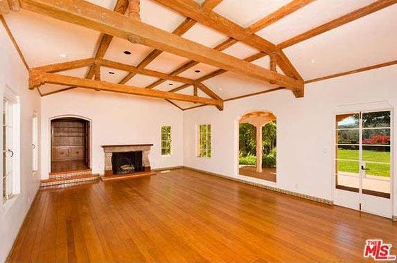 Tom Hanks lists side-by-side homes Tom Hanks lists side-by-side homes | Realtor.com