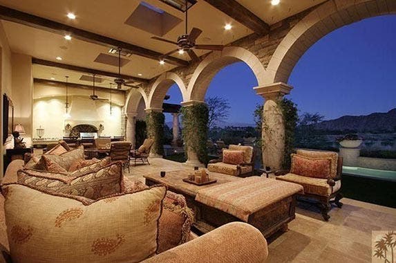 Tony Robbins selling desert home Tony Robbins selling desert home | Realtor.com