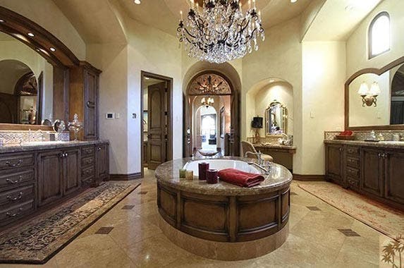 Tony Robbins selling desert home Tony Robbins selling desert home | Realtor.com