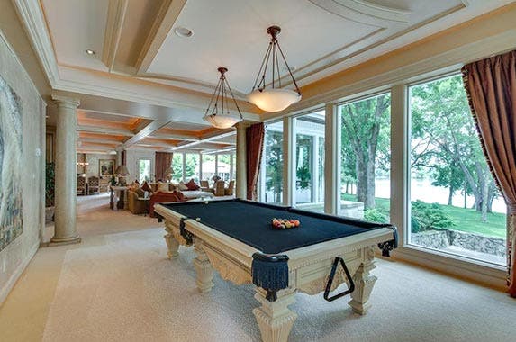 See Reba McEntire's 'Starstruck Farm,' now up for sale See Reba McEntire's 'Starstruck Farm,' now up for sale | Realtor.com
