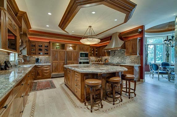 See Reba McEntire's 'Starstruck Farm,' now up for sale See Reba McEntire's 'Starstruck Farm,' now up for sale | Realtor.com