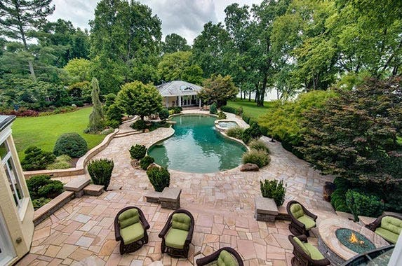 See Reba McEntire's 'Starstruck Farm,' now up for sale See Reba McEntire's 'Starstruck Farm,' now up for sale | Realtor.com