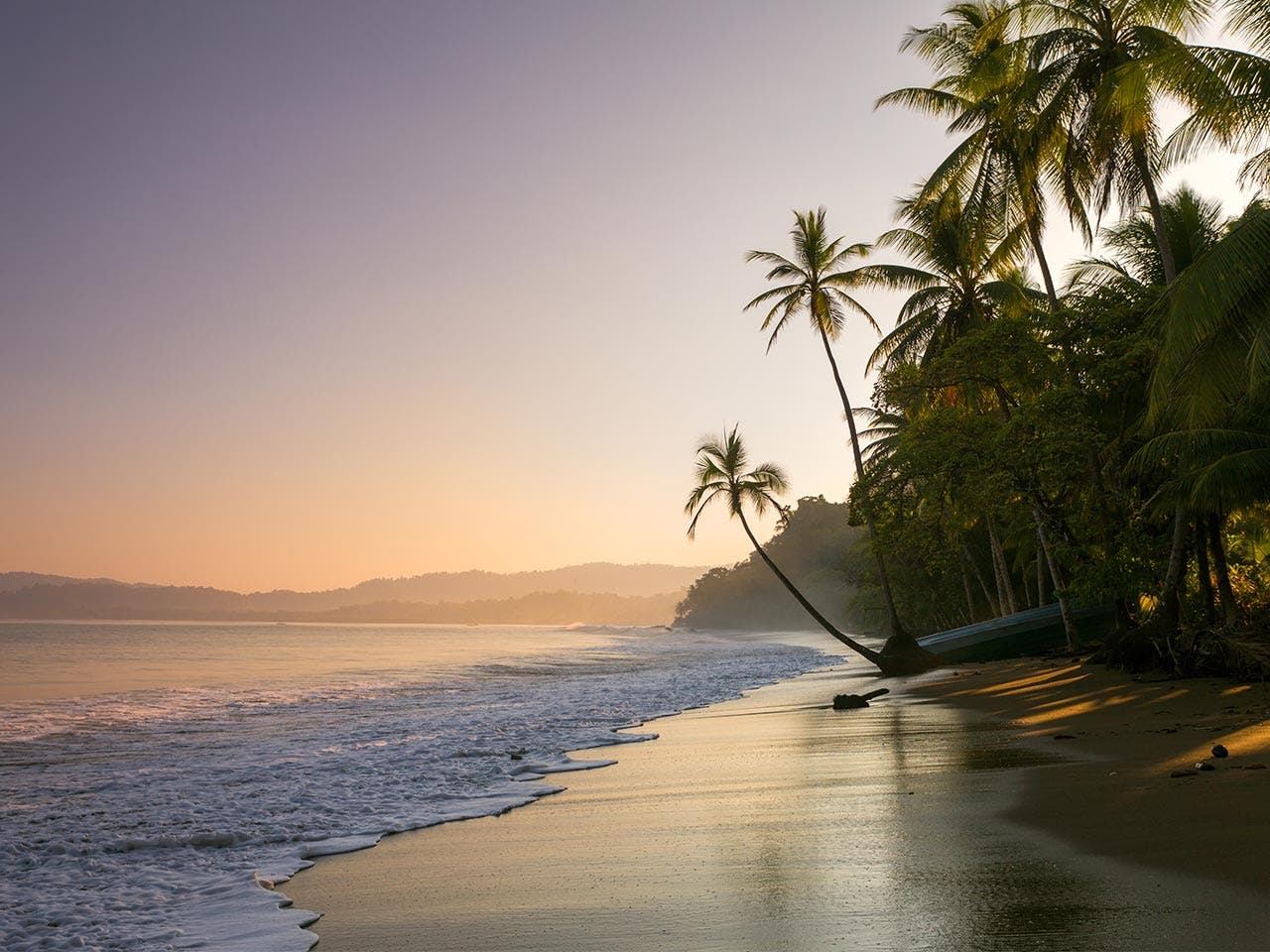 Costa Rica | Matteo Colombo/Shutterstock.com