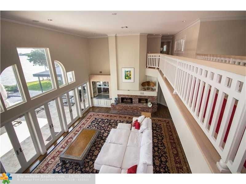 Loft area | Realtor.com