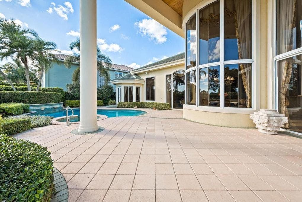 Ben Carson's house for sale: Pool | Realtor.com