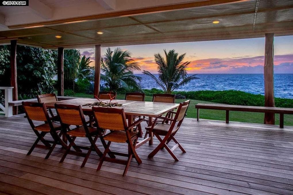 Pat Benatar selling home: patio | Realtor.com