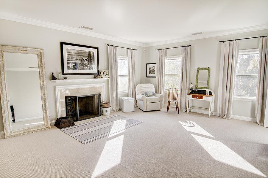 Living area | Redfin