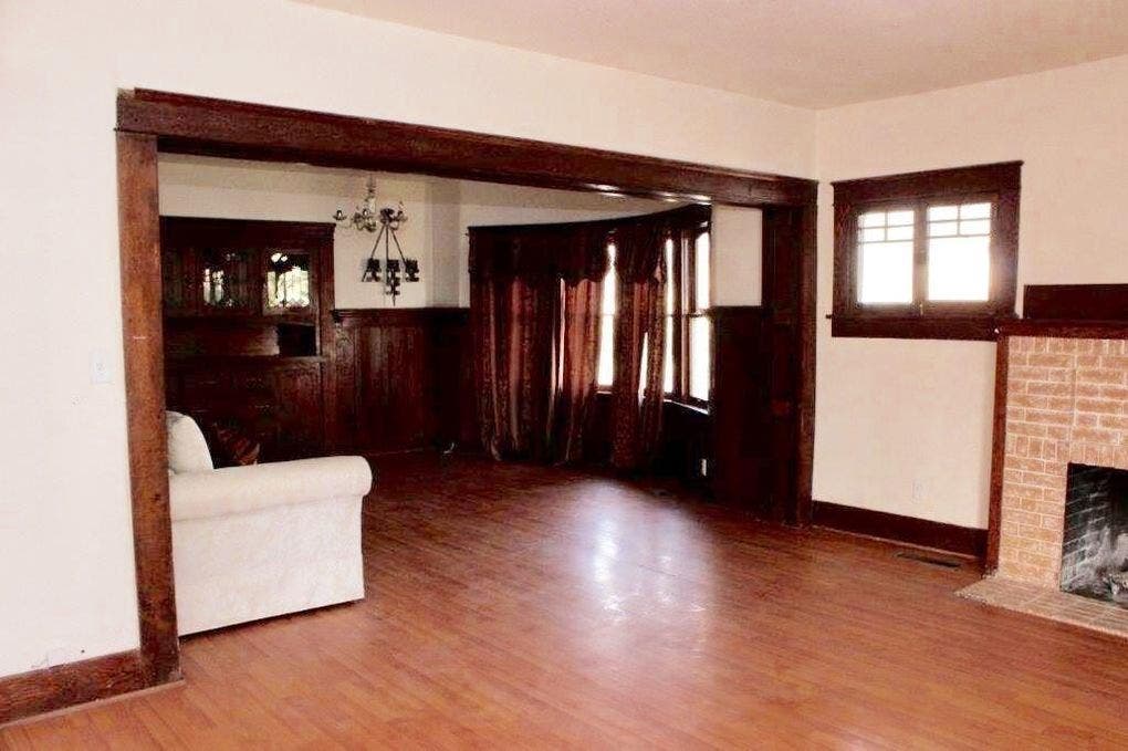 Living area | Realtor.com