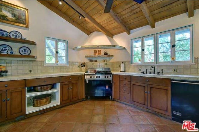 Cary Grant's house: Kitchen | Redfin