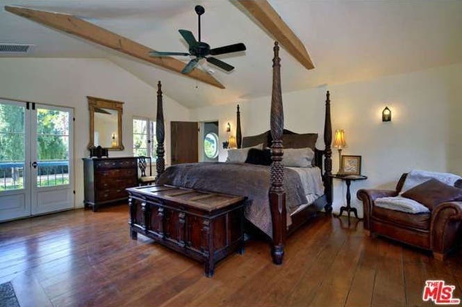 Cary Grant's house: Bedroom | Redfin