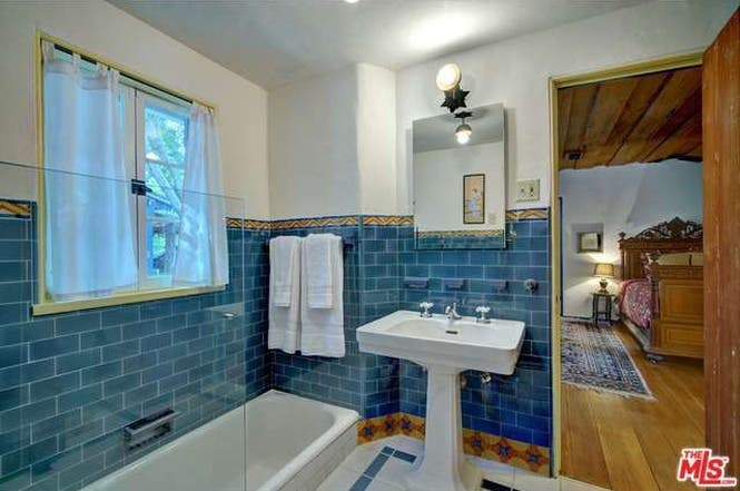 Cary Grant's house: Bathroom | Redfin