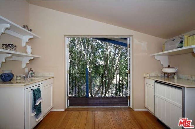 Cary Grant's house: Guesthouse| Redfin