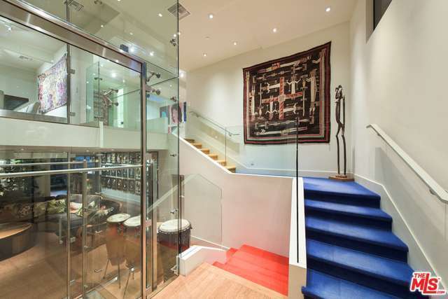 Entry to stairs | Redfin