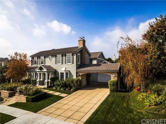 Side profile of house | Realtor.com