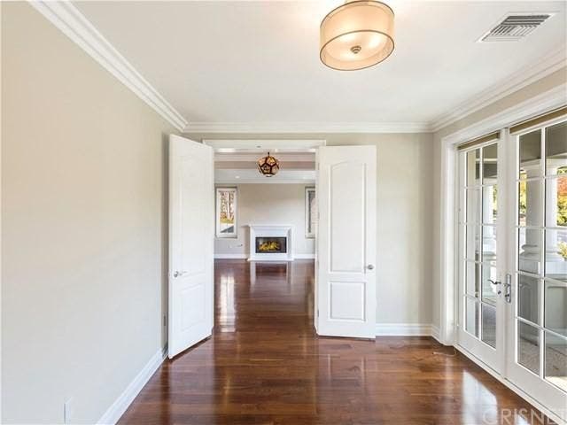 Fireplace from far | Realtor.com