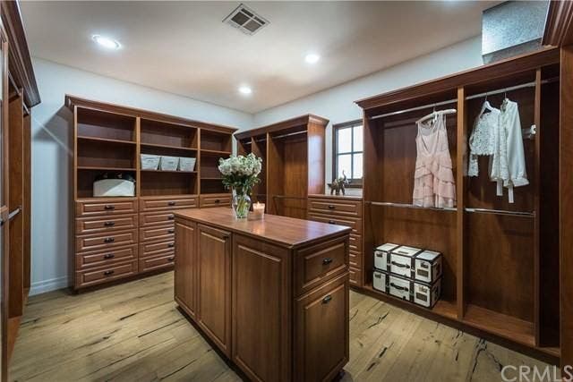 Closet | Realtor.com