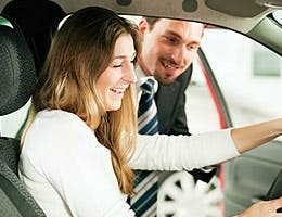 10. Don't rush the test drive © Kzenon/Shutterstock.com