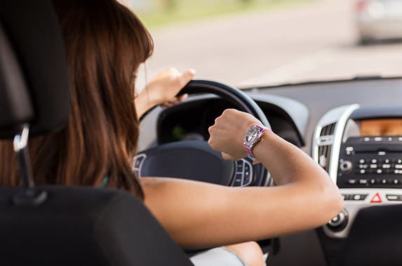 Timing Keep track of how long you've been driving | © Syda Productions Shutterstock.com
